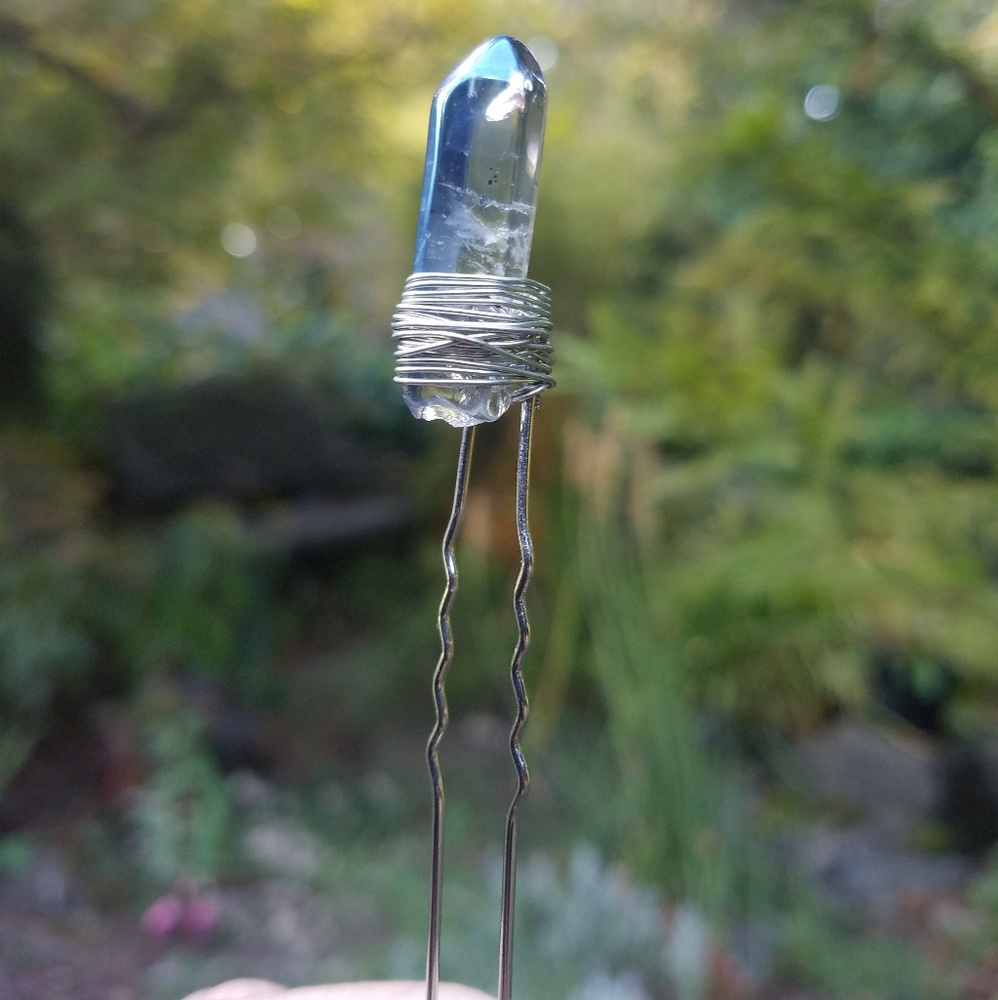 Aura Quartz Hairpin Purple